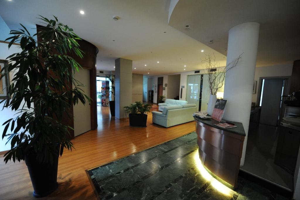 Hotel Elvezia بيزارو المظهر الخارجي الصورة