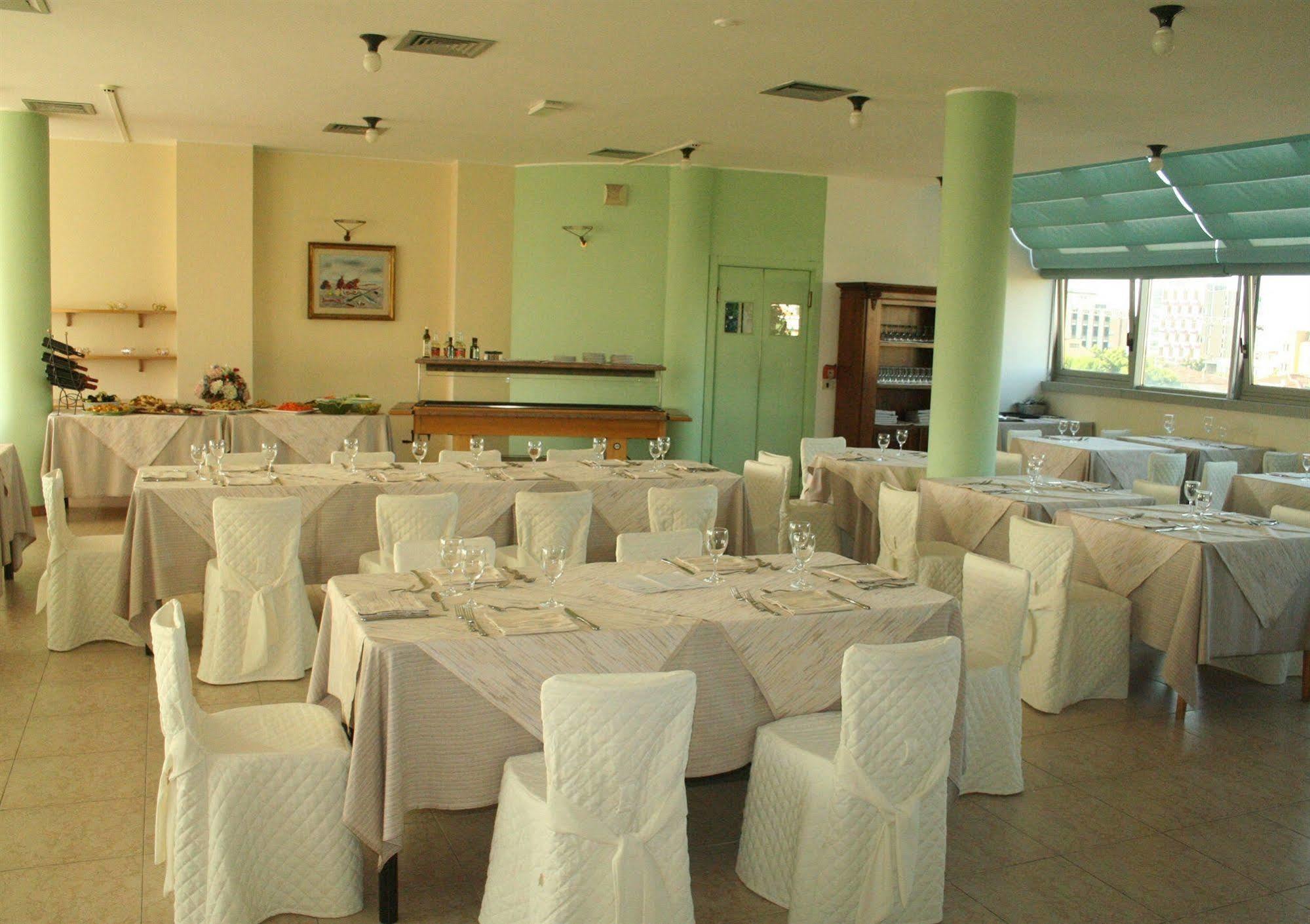 Hotel Elvezia بيزارو المظهر الخارجي الصورة
