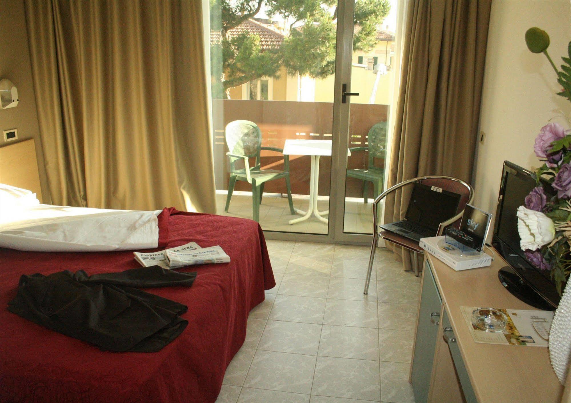 Hotel Elvezia بيزارو المظهر الخارجي الصورة