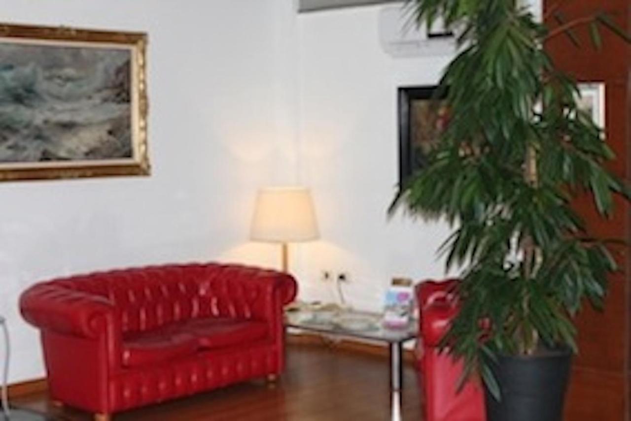 Hotel Elvezia بيزارو المظهر الخارجي الصورة